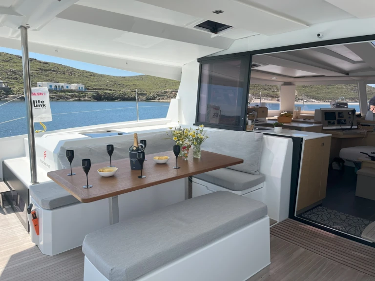 Huur Catamaran met of zonder schipper Fountaine Pajot in Athene