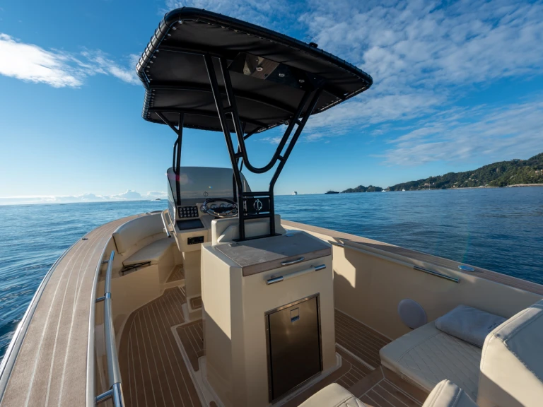 Bootverhuur Lilybaeum Levanzo 25 in Cascais via SamBoat