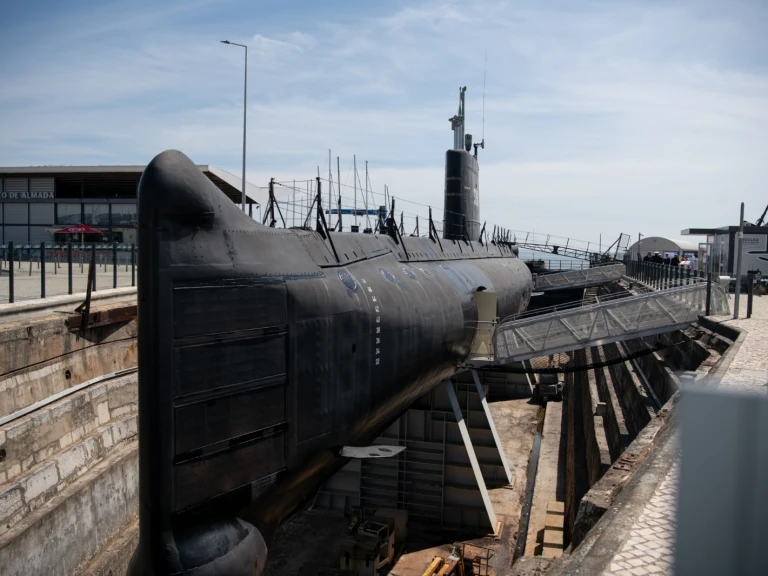 Huur een Lilybaeum Levanzo 25 in Cascais