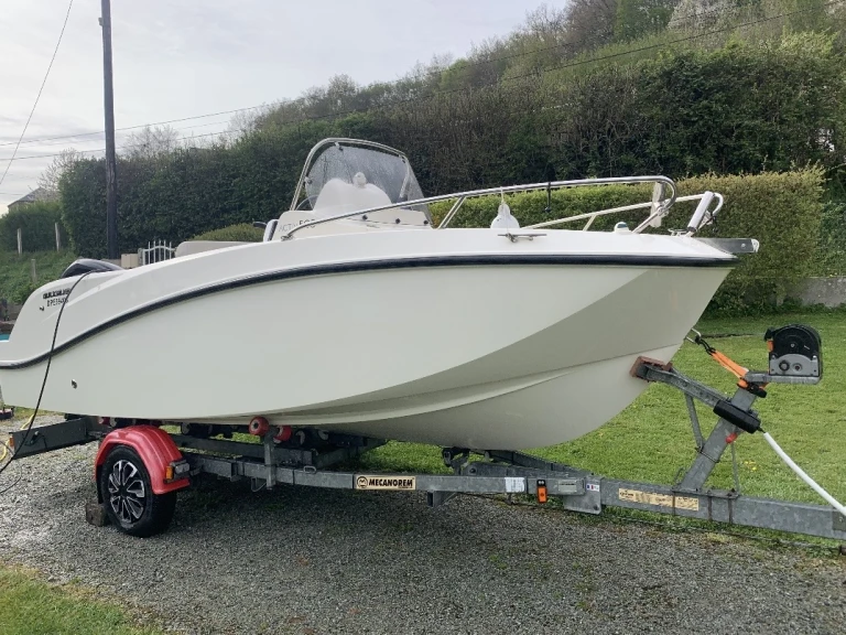 Huur Motorboot met of zonder schipper Quicksilver in Dunkerque