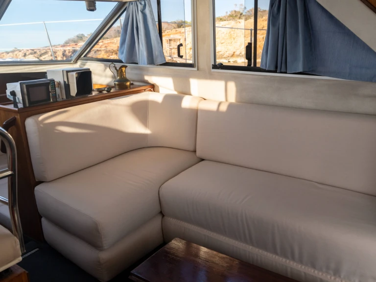 Motorboot te huur in Sant Antoni de Portmany voor de beste prijs