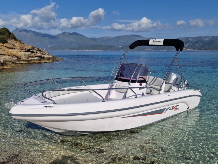 Motorboot te huur in Saint-Florent voor de beste prijs