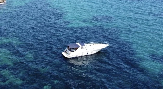 Motorboot te huur in Las Tres Cales voor de beste prijs