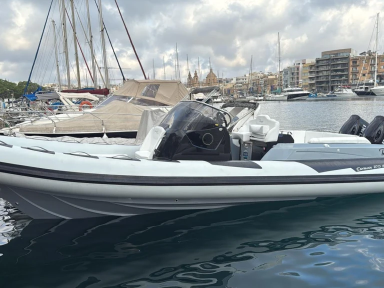 Bootverhuur Ranieri Cayman 27 Sport Touring in Pietà via SamBoat