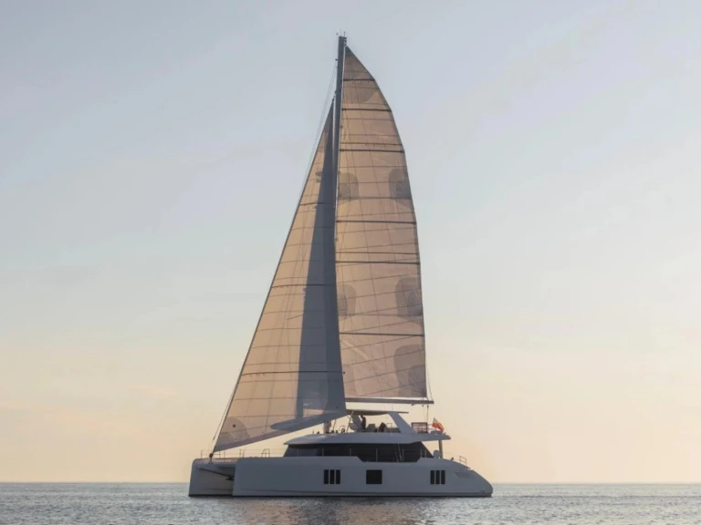 Bootverhuur Olbia goedkoop Sunreef 70