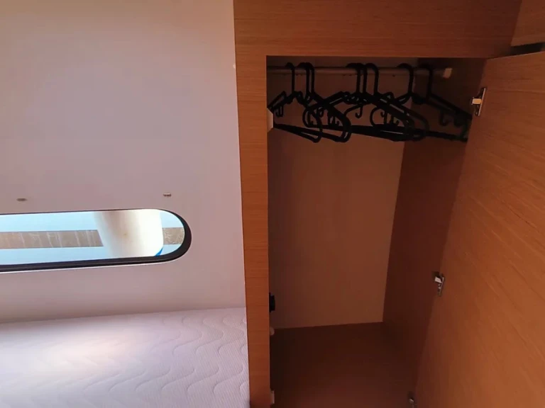 Bootverhuur Pula goedkoop Excess 11 (6 cab.)