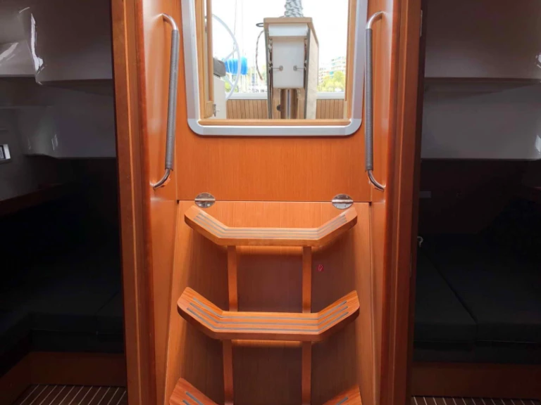 Huur Zeilboot met of zonder schipper Bavaria in Lefkáda