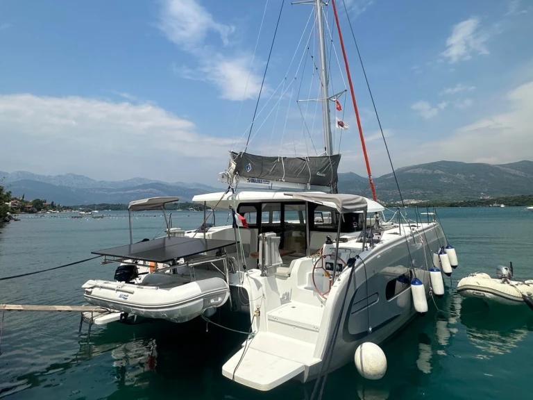 Verhuur Catamaran Excess met vaarbewijs