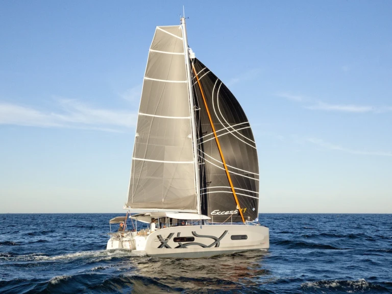 Verhuur Catamaran in Lefkáda - Excess Excess 11 (6 cab.)