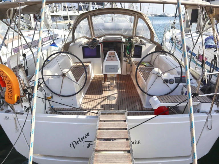 Jachthuur in Álimos - Dufour Dufour 382 Grand Large via SamBoat