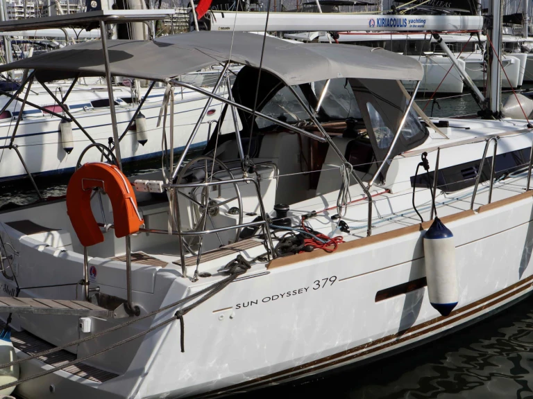 Verhuur Zeilboot Jeanneau met vaarbewijs