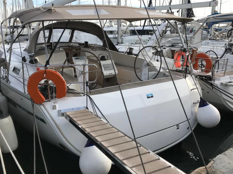 Huur Zeilboot met of zonder schipper Bavaria in Álimos