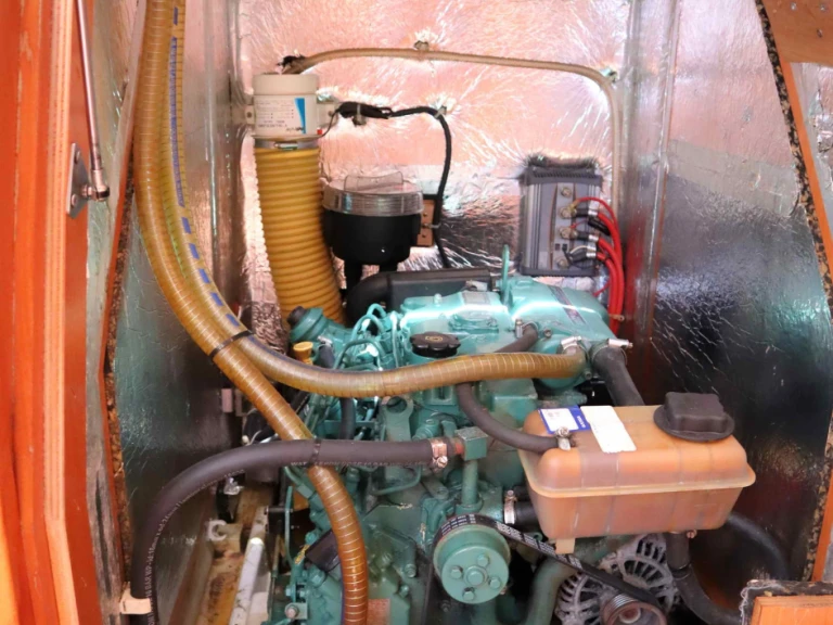 Bavaria Bavaria Cruiser 40 (3 cab.) te huur van particulier of professional in Néa Péramos