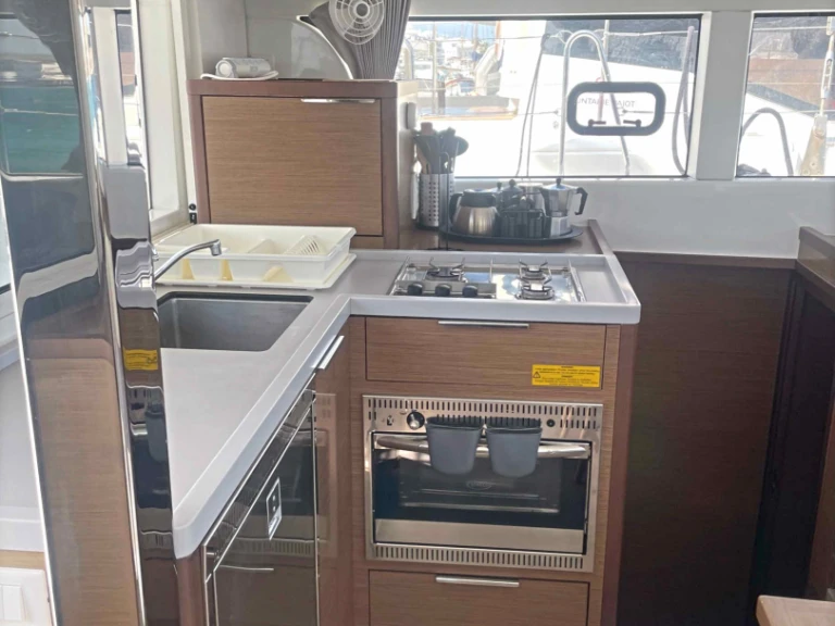 Verhuur Catamaran in Paros (Eiland) - Lagoon Lagoon 40