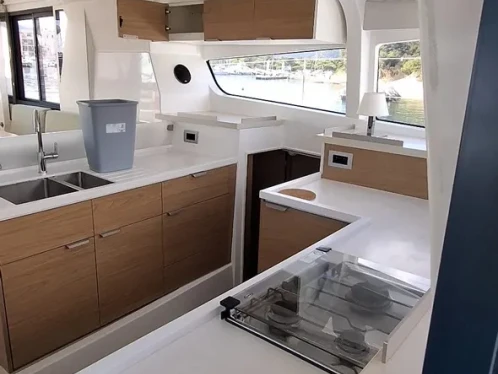 Huur een Bali Bali 4.2 (5 cab.) in Bormes-les-Mimosas