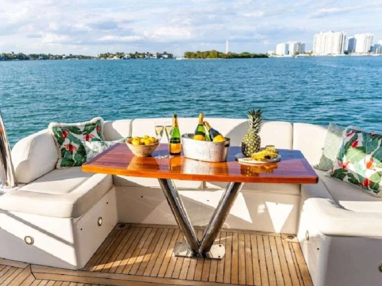 Jachthuur in New York (City) - Sunseeker Asha via SamBoat