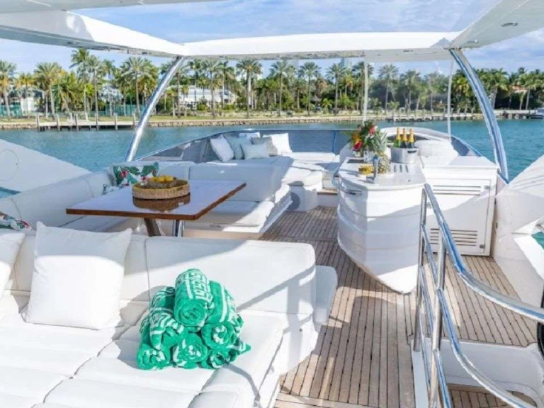 Verhuur Jacht in New York (City) - Sunseeker Asha