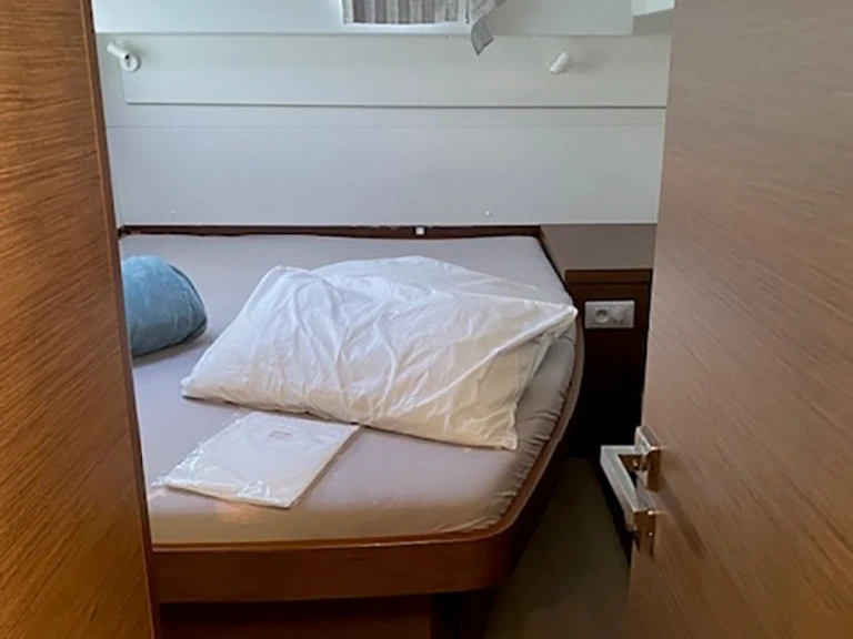 Huur een Lagoon Lagoon 40 in Bormes-les-Mimosas