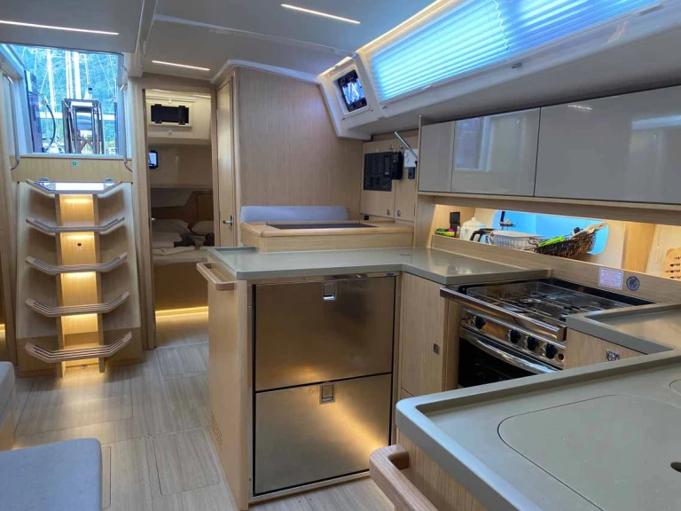 Verhuur Zeilboot Bavaria met vaarbewijs