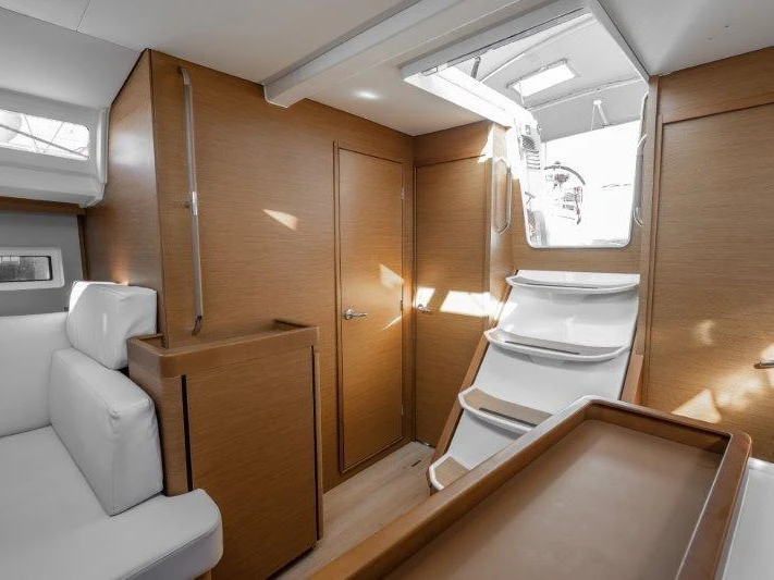 Bootverhuur Néa Péramos goedkoop Sun Odyssey 440