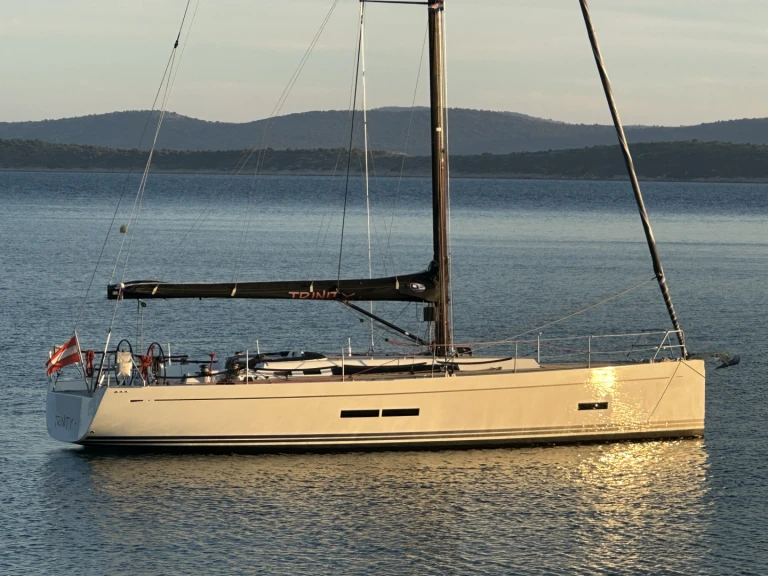 Huur een Solaris Solaris One 44 in Punat