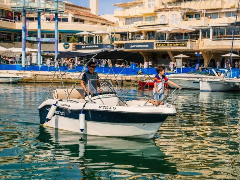 Motorboot te huur in Málaga voor de beste prijs