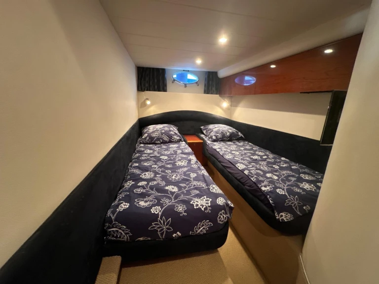 Bootverhuur Princess Princess V50 in Golfe-Juan via SamBoat