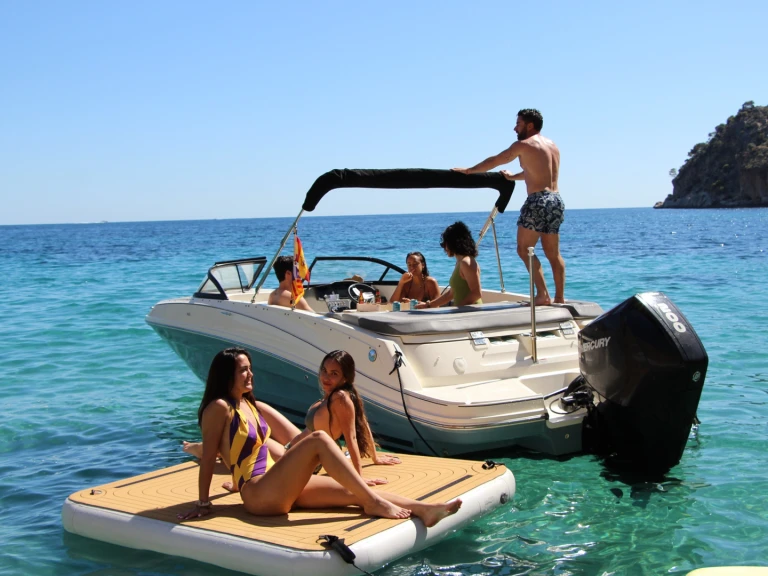 Bootverhuur Bayliner VR6 in Club Nàutic Santa Ponsa via SamBoat