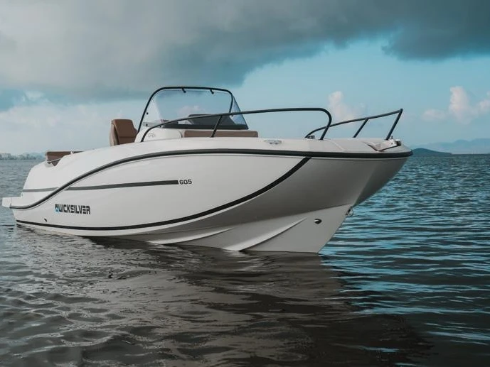Verhuur Motorboot Quicksilver met vaarbewijs