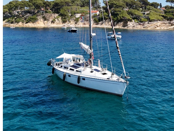 Jachthuur in Baie de Bandol - Jeanneau Sun Magic 44 via SamBoat