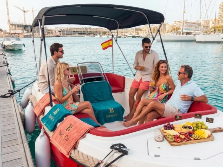 Huur Motorboot met of zonder schipper Mareti in Alicante