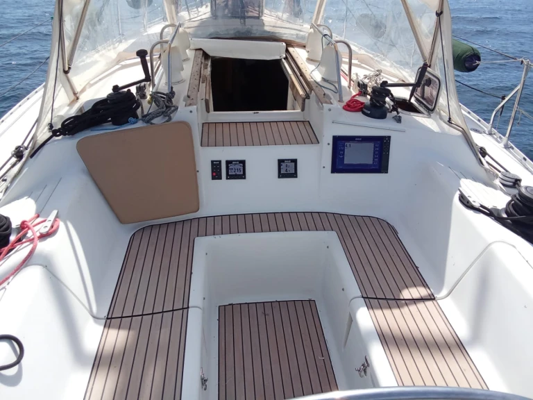 Jeanneau Sun Magic 44 te huur van particulier of professional in Baie de Bandol