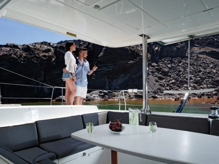 Huur Catamaran met of zonder schipper Lagoon in Vlychada