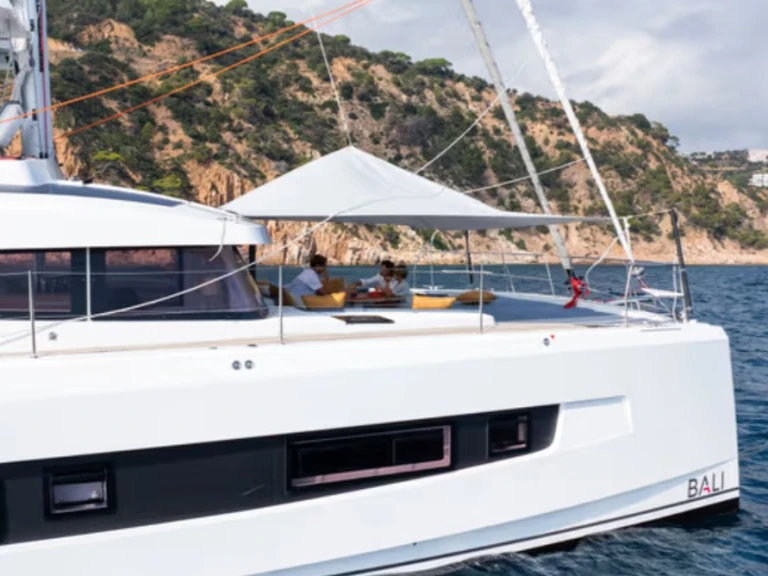Verhuur Catamaran Bali met vaarbewijs