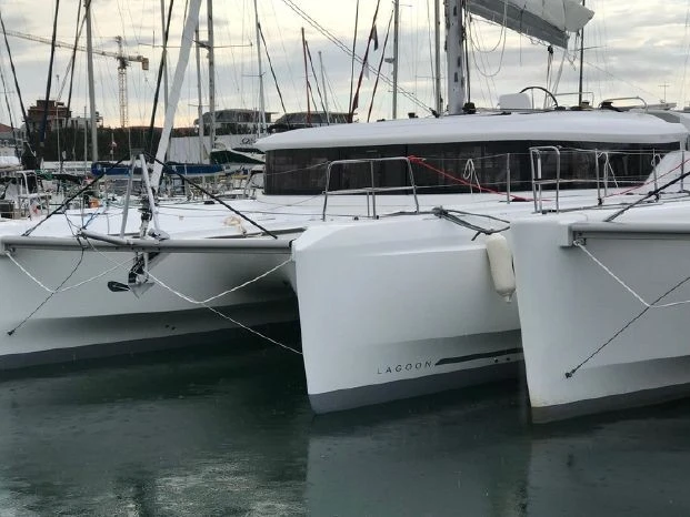 Verhuur Catamaran in Pointe-à-Pitre - Lagoon Lagoon 46