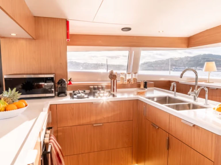 Bootverhuur Bali Bali 5.2 - 6 + 2 cab. in Raiatea Island via SamBoat