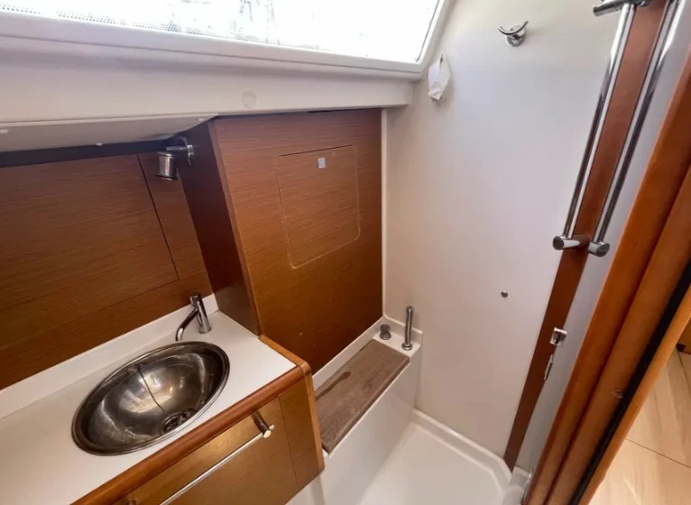 Huur Zeilboot met of zonder schipper Jeanneau in Paros (Eiland)