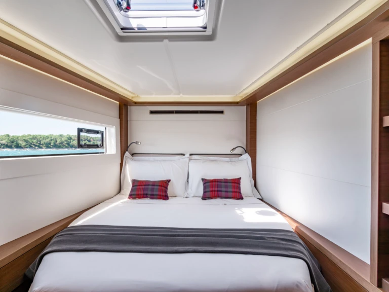 Bootverhuur Néa Péramos goedkoop Lagoon 46