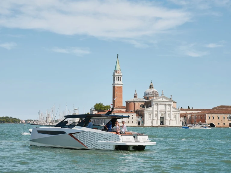 Bootverhuur Casale sul Sile goedkoop Dracan 42