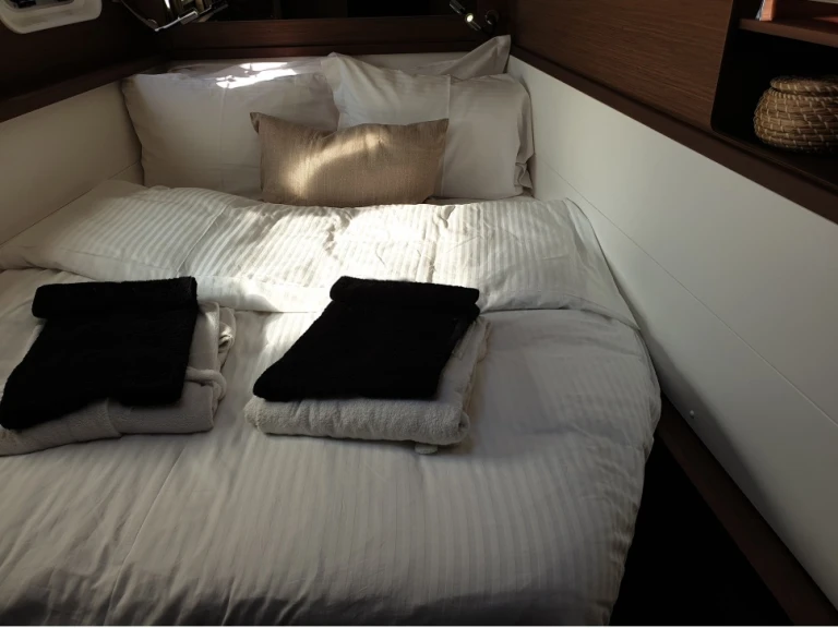 Huur Catamaran met of zonder schipper Lagoon in Vlychada