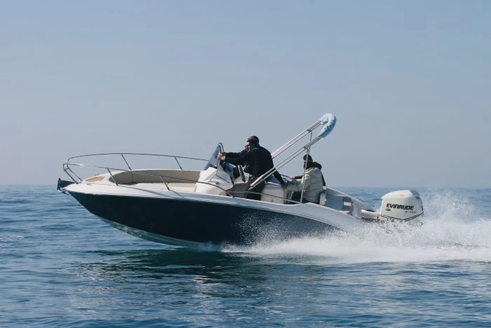 Bootverhuur Porto di Salerno goedkoop Bermuda 690