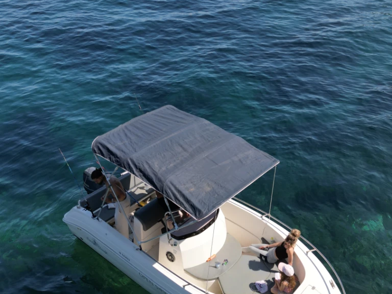 Verhuur Motorboot Pacific Craft met vaarbewijs