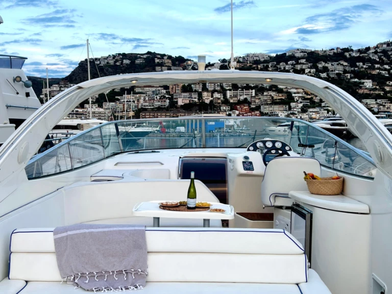 Verhuur Motorboot Bavaria met vaarbewijs