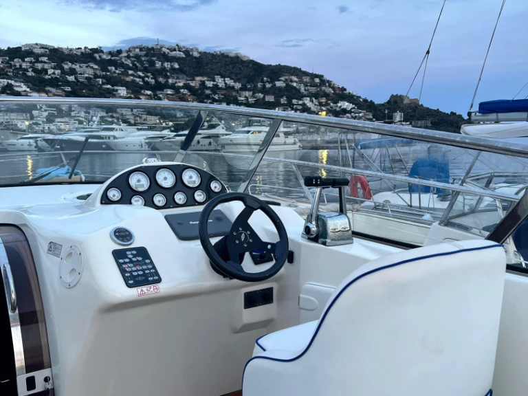 Jachthuur in Roses - Bavaria Bavaria 37 Sport via SamBoat