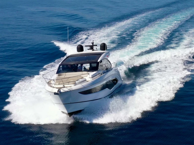 Jachthuur in Port Fréjus - Princess Princess V55 via SamBoat