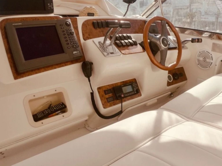 Huur Motorboot met of zonder schipper Sea Ray in Marbella