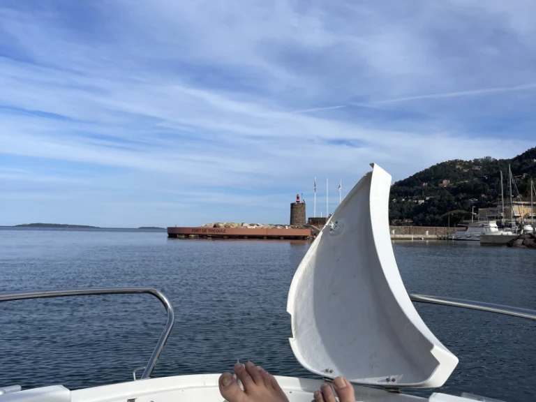 Verhuur Motorboot in Mandelieu-la-Napoule - Bénéteau Ombrine 630