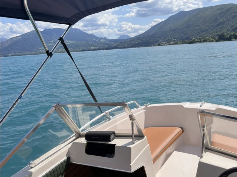 Verhuur Motorboot in Annecy - Glastron GT 185