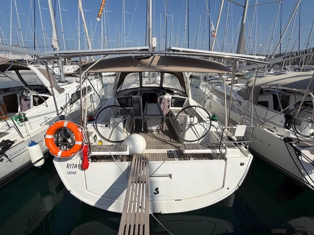 Bénéteau Oceanis 41.1 te huur van particulier of professional in Sukošan
