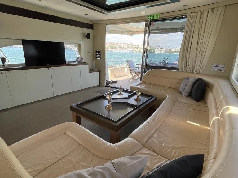 Jacht te huur in Eminönü voor de beste prijs